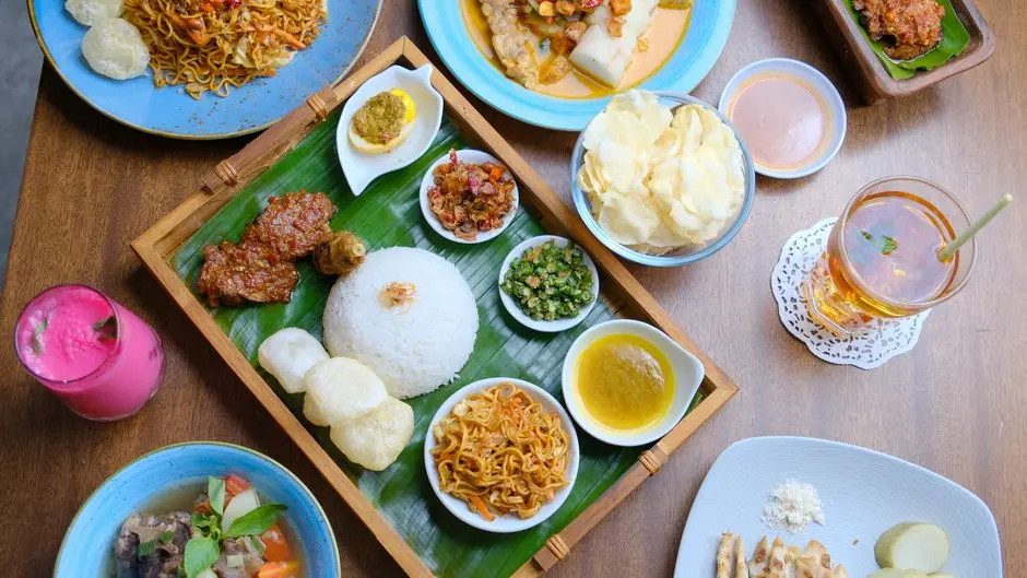 Menelusuri Jejak Rasa: Keunikan Kuliner Putussibau dari Hingga ke Meja Makan
